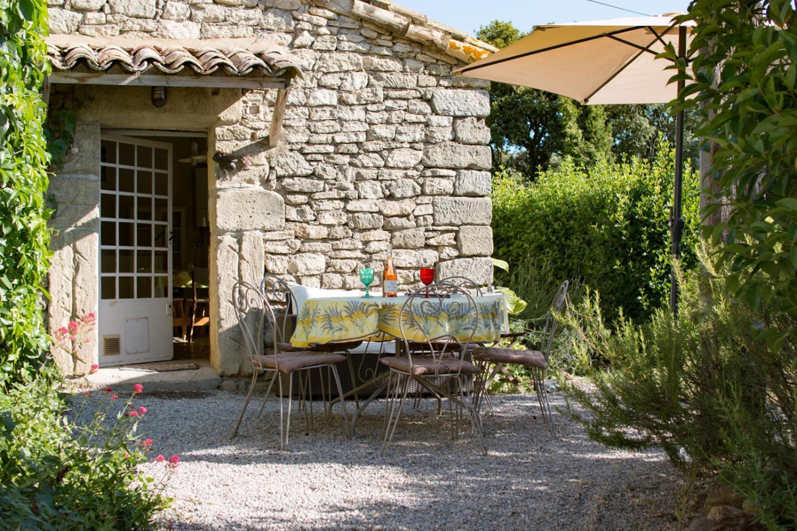 Mas De La Rivoire B&B Villevieille Exterior foto